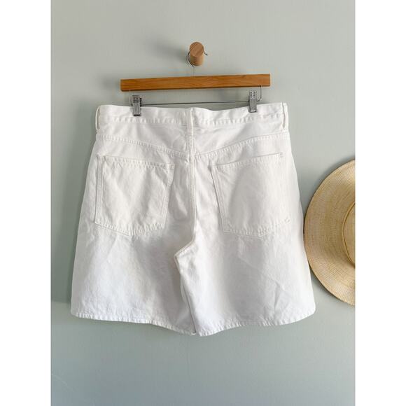 Madewell | NWT The 1997 Denim Bermuda Short in Pure White | Sz 32 - Picture 6 of 10